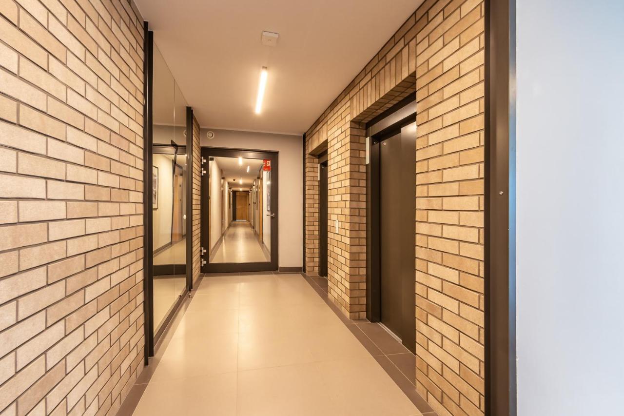 Apartamenty W Gdansku - Zajezdnia Wrzeszcz, Grudziadzka 4B Екстер'єр фото